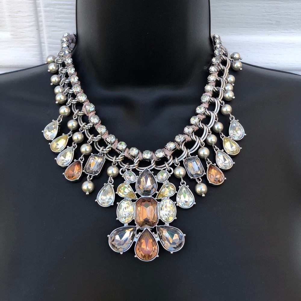 LOFT Neutral Rhinestone Necklace - Picture 14 of 14